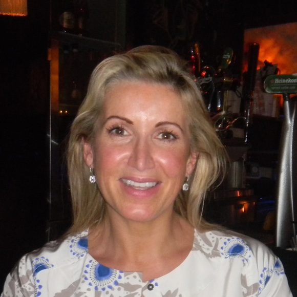 Meet your Posher, Maura - Picture 1 of 1